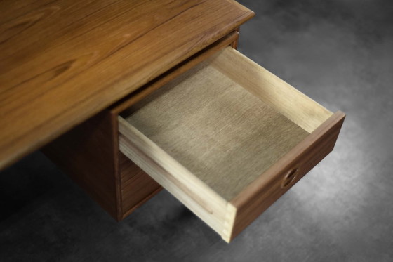 Image 1 of Scrivania Mid-Century vintage moderna in teak marrone di Arne Vodder per GV Møbler, Danimarca, anni '60