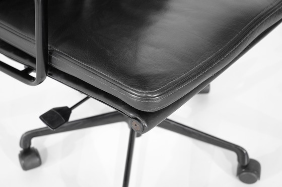 Image 1 of Soft Pad Chair "EA 219" Charles Ray Eames, USA 1969.