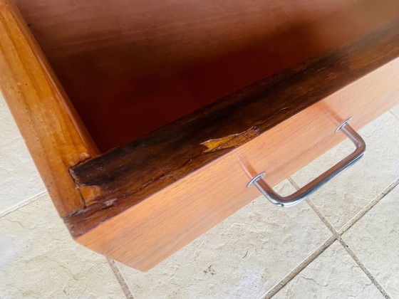 Image 1 of Vintage ladekast van notenhout uit het midden van de eeuw, jaren 50