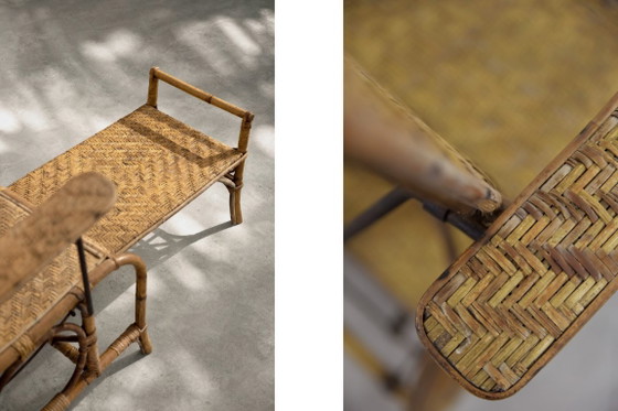 Image 1 of Sillón alemán antiguo de ratán con reposapiés extensible, de la década de 1930.