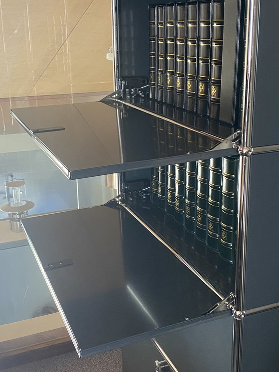 Image 1 of Armario modular USM Haller con puertas batientes color antracita