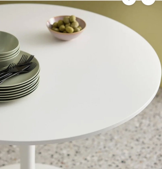 Image 1 of IKEA Docksta witte ronde tafel met tulpvoet