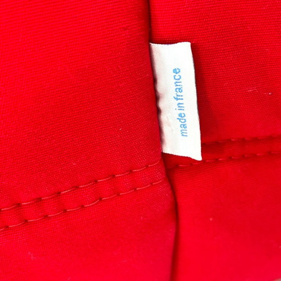Image 1 of Divano a tre posti Togo rosso con pouf, disegnato da Michel Ducaroy per Ligne Roset, anni '70.