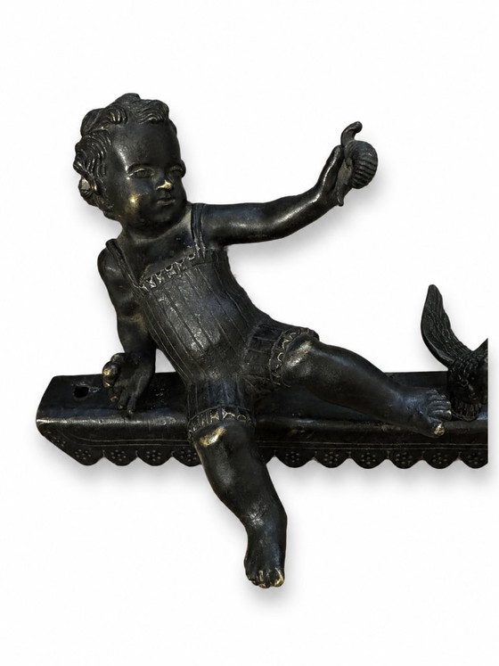 Paar putti met vogels in gebronsd brons, Beeldhouwkunst, Zwart (foto 3 van 10)
