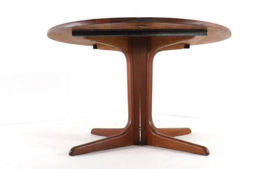Image 1 of Round extendable teak dining table Danish