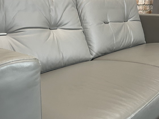 Image 1 of Artifort Mare Romance