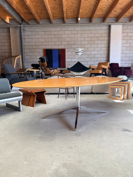 Scrivania ovale Florence Knoll, Florence Knoll – Tavoli da pranzo, Legno, Cromo (photo 7 of 17)