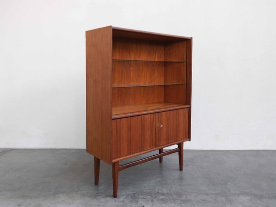 Image 1 of Mobiletto alto vintage "Bartels" in teak, stile metà secolo.