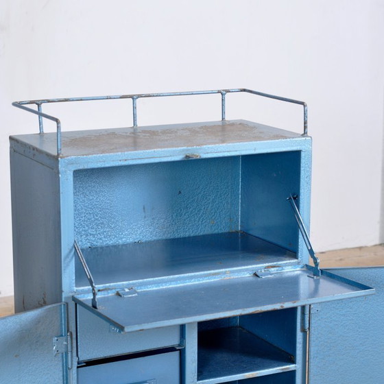 Image 1 of Piccolo mobile industriale in ferro con quattro cassetti, anni '70