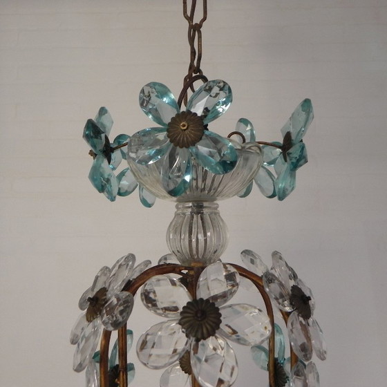 Image 1 of Hanglamp versierd met 42 bloemen in blauw en helder kristal, Maison Bagues stijl, jaren 30