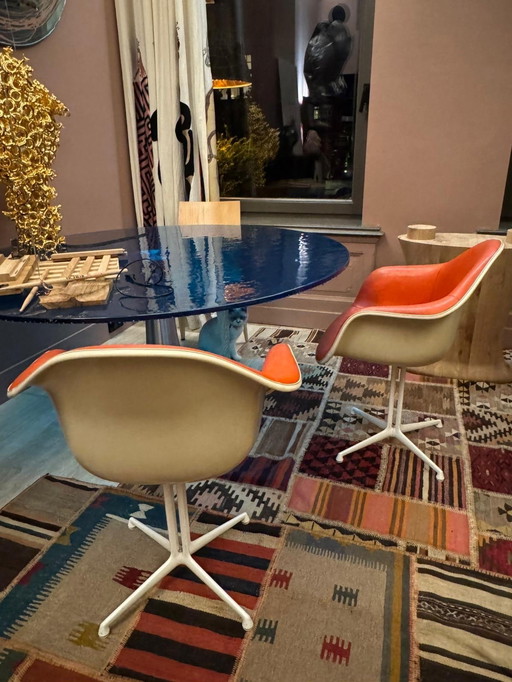 2x La Fonda Stuhl von Charles und Ray Eames für Herman Miller