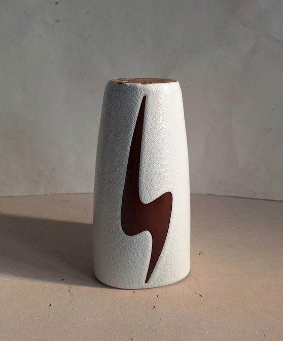 Image 1 of Jaap Ravelli's vintage ceramic vase with a lightning bolt. 1953.