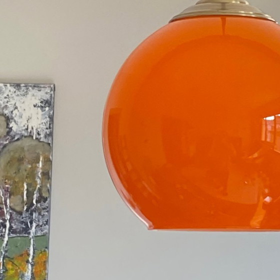 Image 1 of Lampada a sospensione vintage a globo in vetro opalino arancione