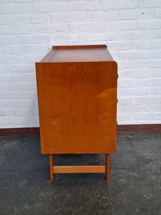 Image 1 of Commode/coiffeuse danoise en teck