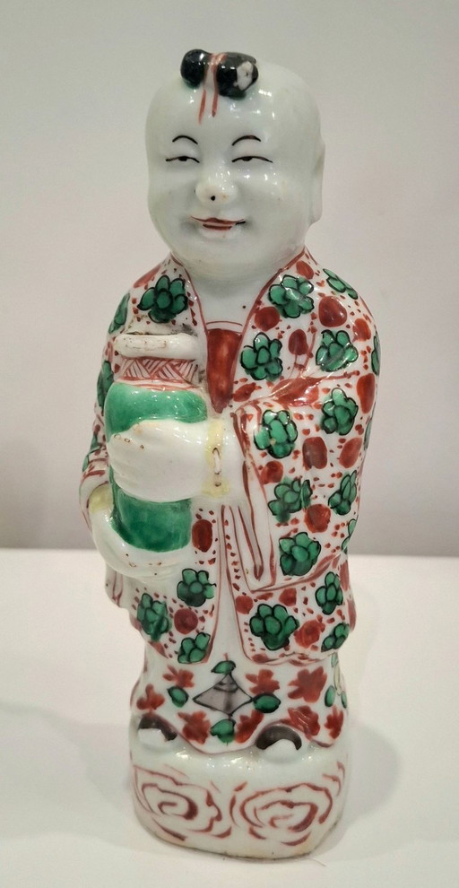 Chinese Family Verte Porcelain figurine