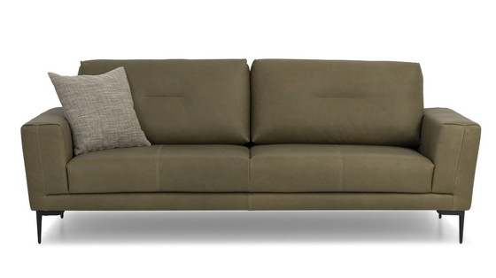 Image 1 of Montel Hampton 3-seater sofa