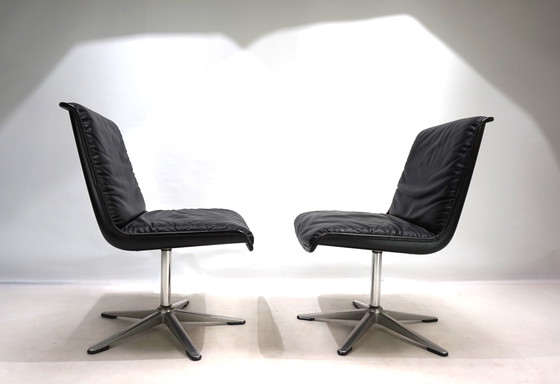 Image 1 of Wilkhahn Delta 2er Set Konferenzstühle / Esszimmerstühle aus Leder von Delta, 1960