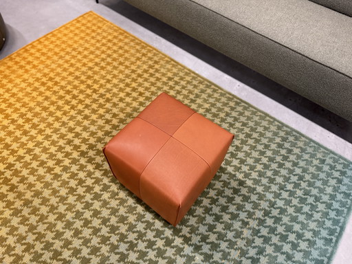 Eyye Kub 42 pouf Cera cuir cognac