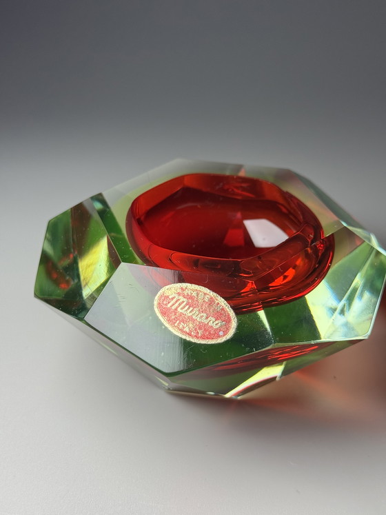 Image 1 of SEGUSO - Flavio Poli, Murano – Two-Tone Sommerso Crystal Bowl (Uranium & Ruby), 1950s