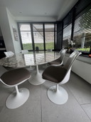 Tavolo e sedie Knoll con certificato