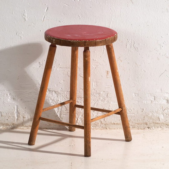 Antique wooden stool with round seat – Central Europe, circa 1950 – Rustic (photo 7 of 34)