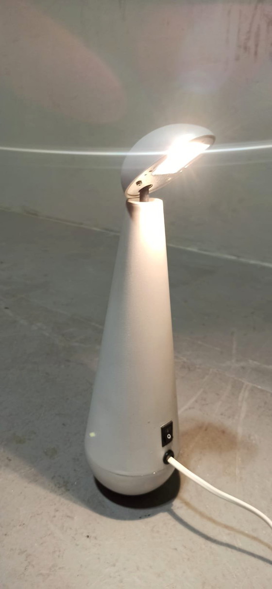 Image 1 of Lampe de table Pingouin massif