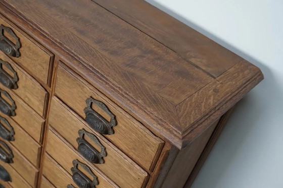 Image 1 of Antiker französischer Archiv-/Apothekerschrank aus Eiche von Chouanard, ca. 1910