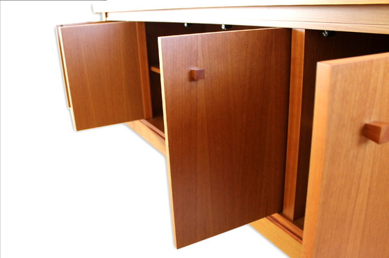 Image 1 of Aparador "624 Aurora" de Frank Lloyd Wright de Cassina