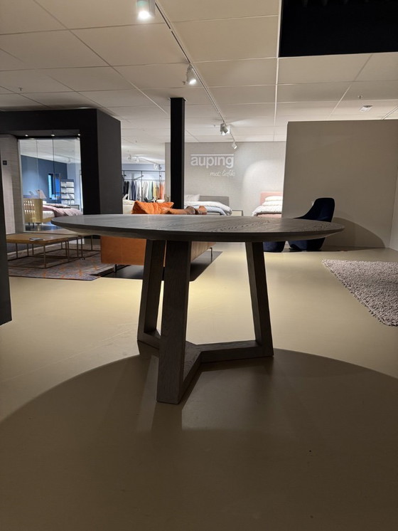 Image 1 of Custom-made table Dius round