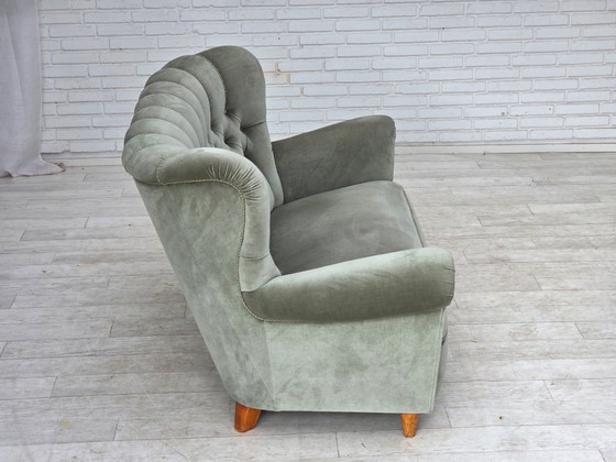 Divano a due posti danese degli anni '60. Rivestimento in velluto verde chiaro. – Divani 3 posti, Velvet (photo 9 of 15)