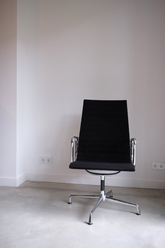 Image 1 of 4x Vitra Eames EA112 – Hopsak negro / Cromo