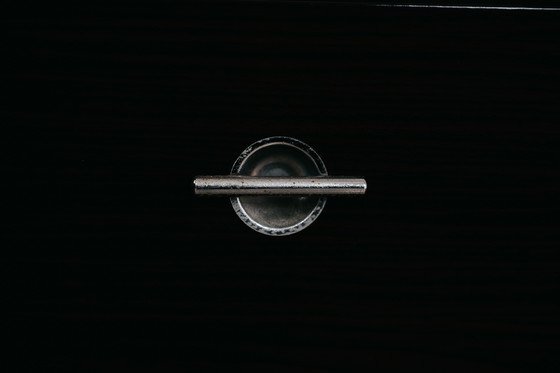 Image 1 of Commode en placage de bois et verre, design cubique moderne des années 1980