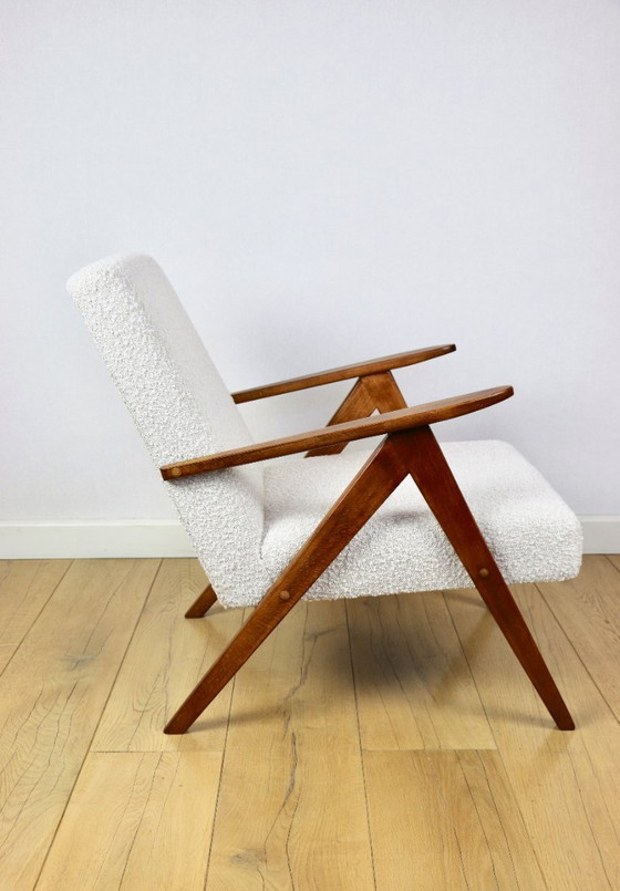 Image 1 of Fauteuil vintage B-310 VAR blanc structure bouclé années 1970