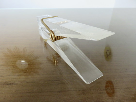 Image 1 of Lucite wasknijper, XXL, posthouder, fotohouder, jaren 70