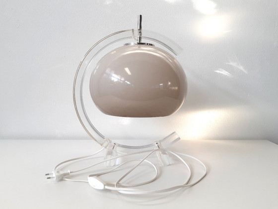 Image 1 of Imposante plexiglazen mushroom tafellamp,  mcm tafellamp, vintage space age bureaulamp