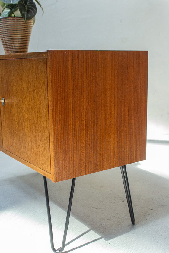 Vintage ladekast, dressoir, laag dressoir, midden 20e eeuw, jaren 60 – Ladekasten, Wood (photo 9 of 10)