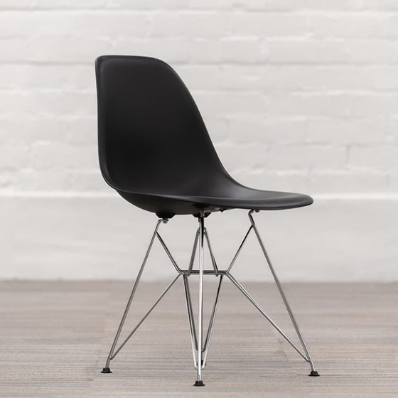 Image 1 of Silla Vitra Eames Plastic Chair Dsr Club