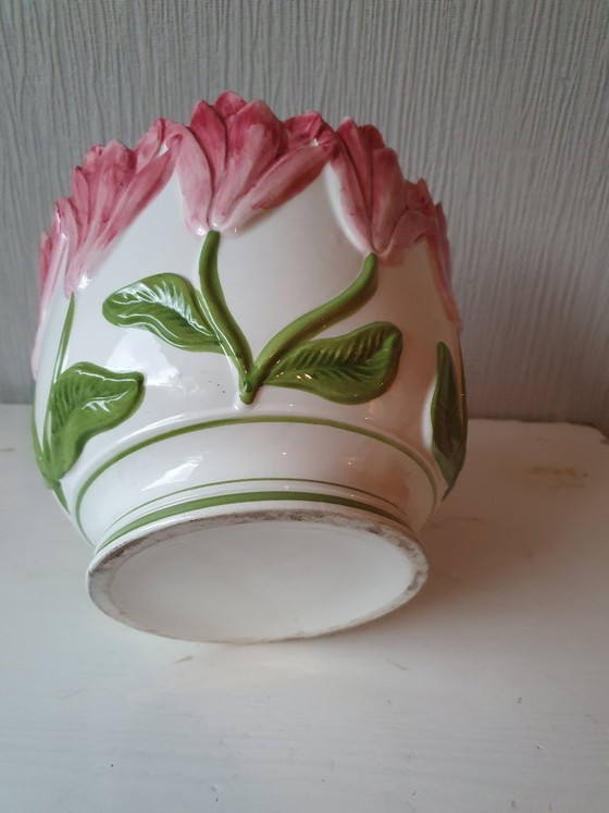 Image 1 of Set mit 2 Keramik-Blumentöpfen mit Tulpenverzierung