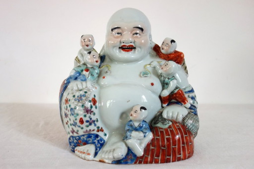 Lachende Buddha-Figur, chinesisches Porzellan, frühes 20. Jahrhundert – decoratieve objecten, Porcelain