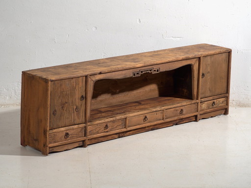 Buffet bas ancien en bois de pin – Chine, vers 1930