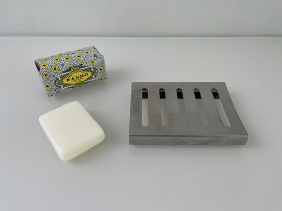 Image 1 of Elegante, rechteckige Seifenschale aus Edelstahl