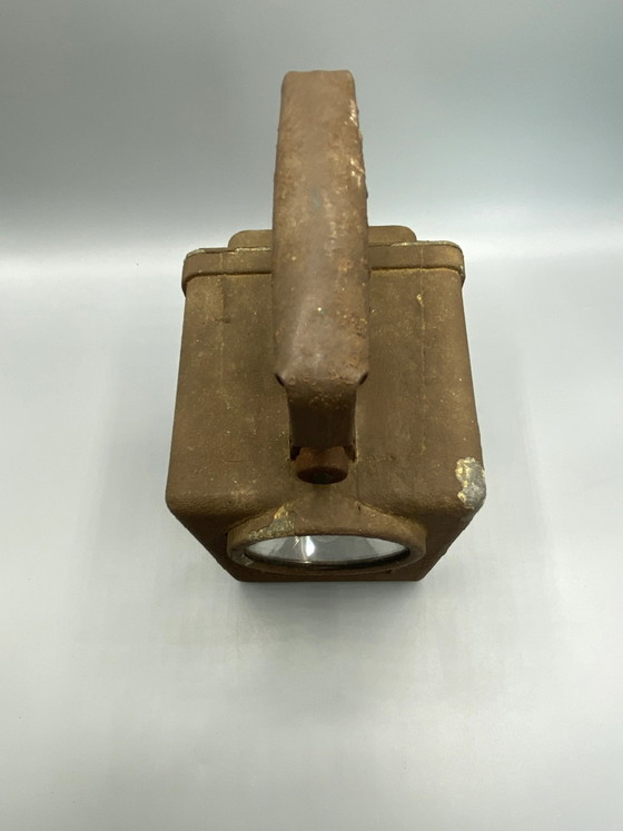 Portable Lantern Wonder Agral – French Industrial Lighting – Decorative Objects, Metal, Industrieel (photo 3 of 5)