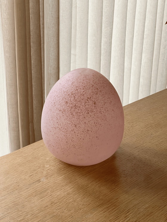 Image 1 of Vintage Glass Egg-Shaped Pink Table Lamp