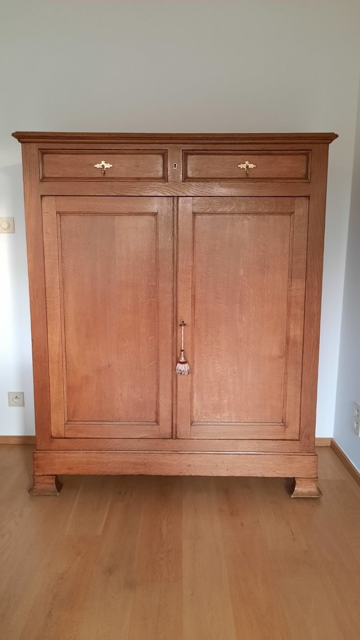 Mobiletto in legno massello a 2 ante