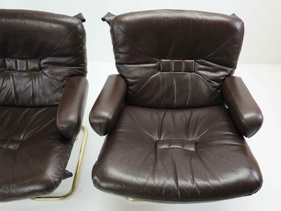 Image 1 of HARALD RELLING. Un par de sillones 'Wing', Westnofa, Noruega.