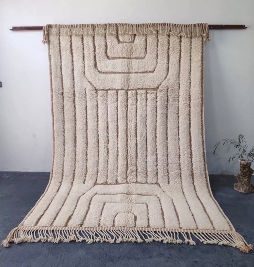 Tapis écru de Beni Ouarain, motifs géométriques et courbes - Fait main 3x2M