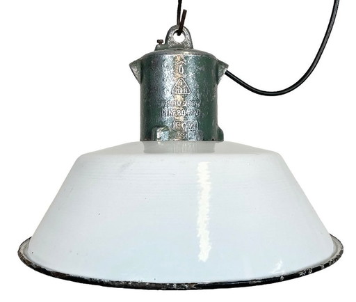 Lampe industrielle en émail blanc avec abat-jour en aluminium moulé, de la marque EOW, années 1950