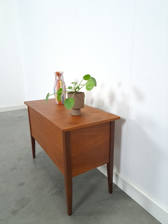 Image 1 of Coffre à jouets en teck danois, coffre de rangement