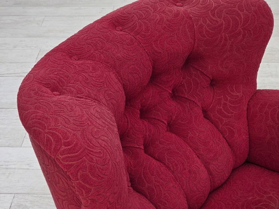 Image 1 of Poltrona relax danese, anni '50, tessuto rosso, gambe in legno di frassino.