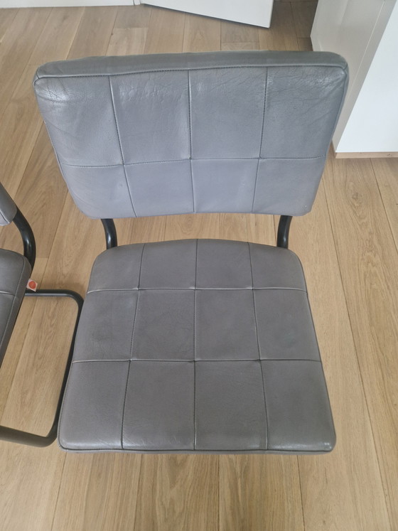 Image 1 of 6 chaises de salle à manger en cuir gris